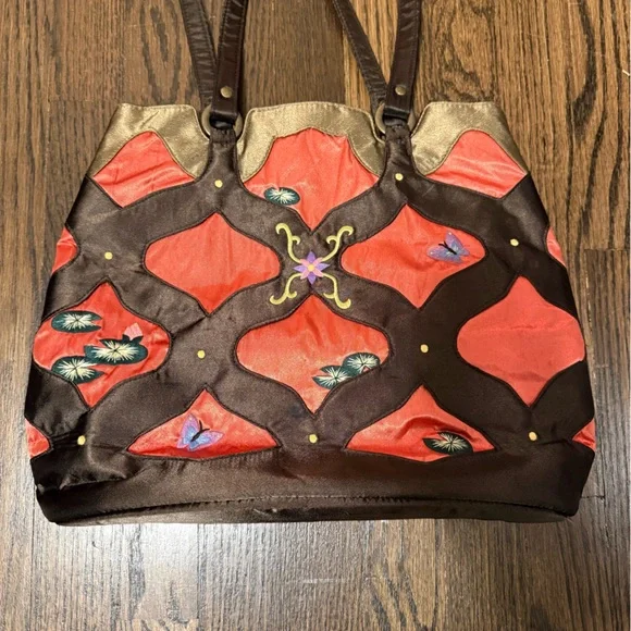 Papillon Blanc Silk Brown and Coral Floral Shoulder Bag - Picture 3 of 7